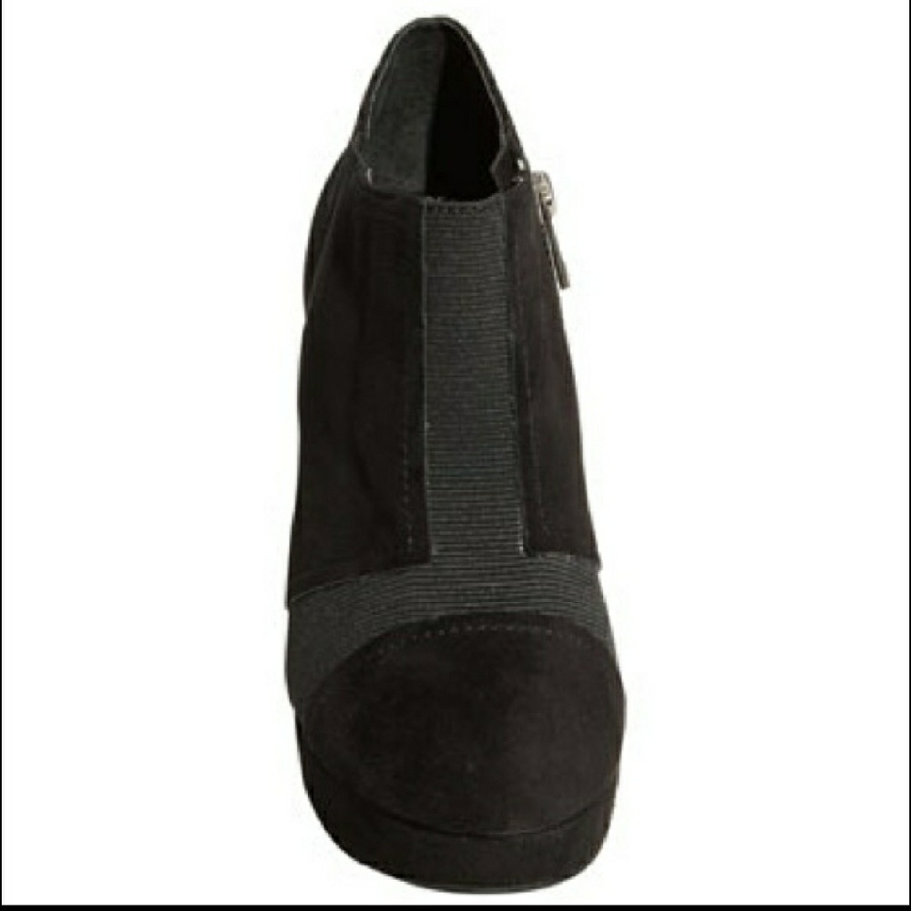 Jessica Simpson Booties - Picture 2 of 4